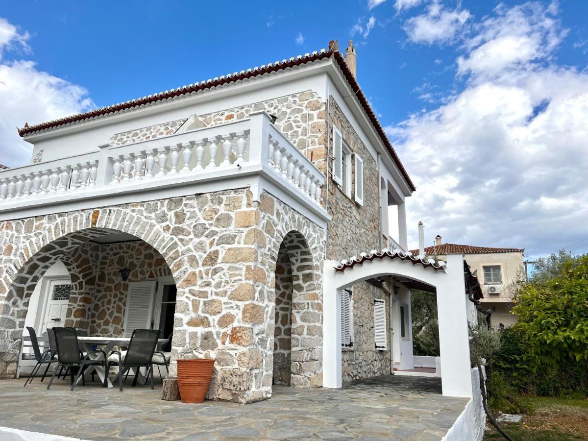 Ancora Villa *
